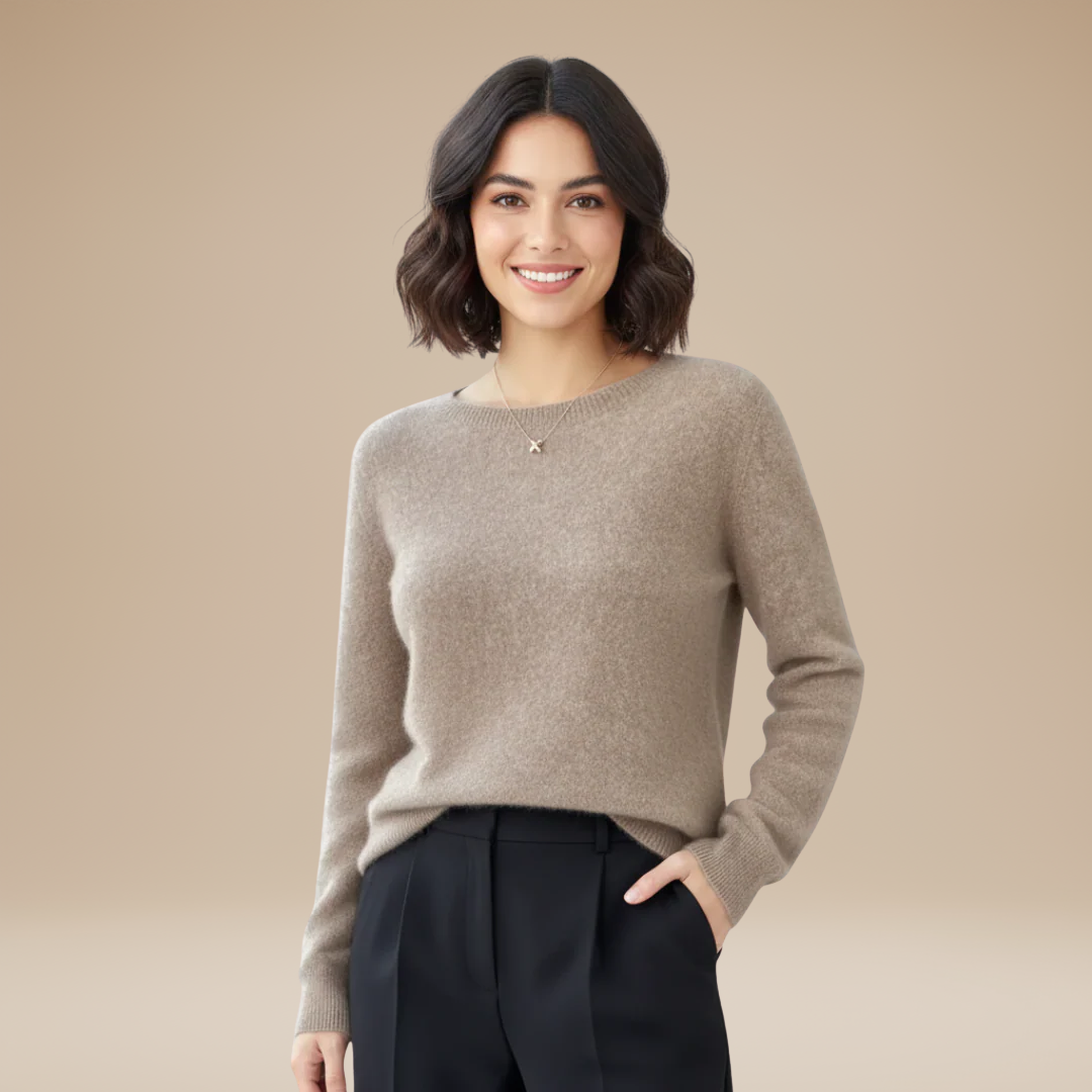 Claudia | Classic Crewneck Sweater