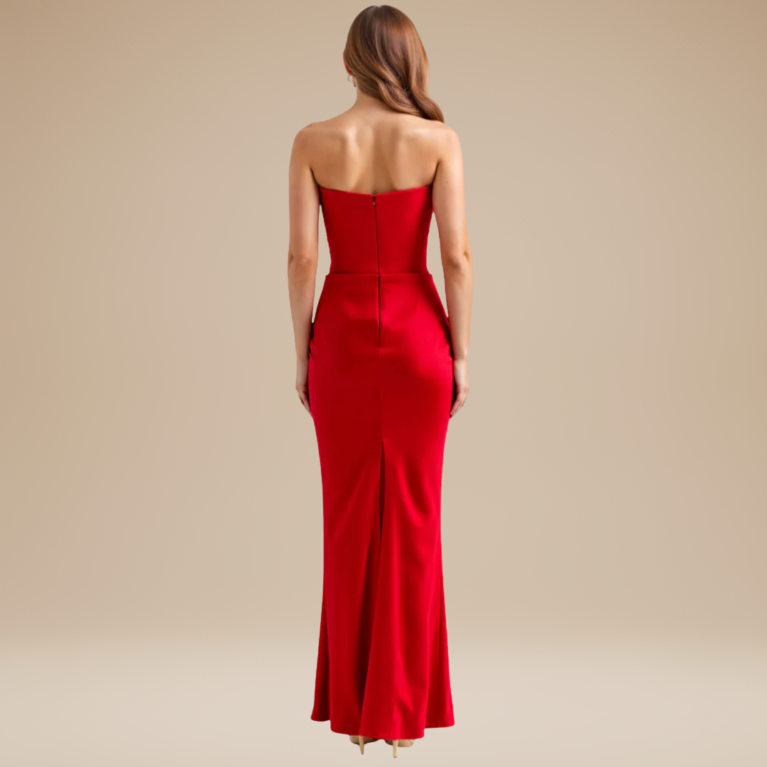 Serena | Long Dress with Sweetheart Neckline