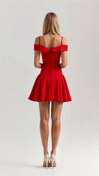 Lavinia | Abito Corto con Scollo Bardot e Gonna Voluminosa – Stile Teatrale e Seducente