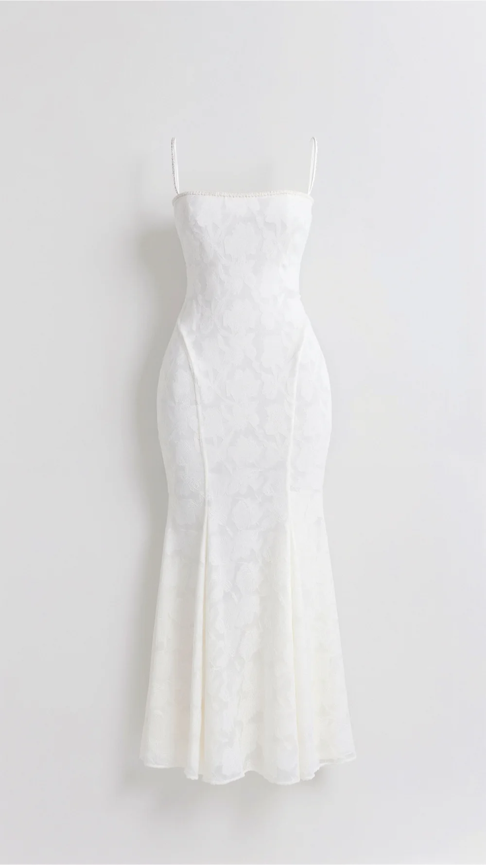Rosalia | Abito Lungo a Sirena con Spalline Sottili e Motivo Floreale in Rilievo – Silhouette Elegante e Romantica