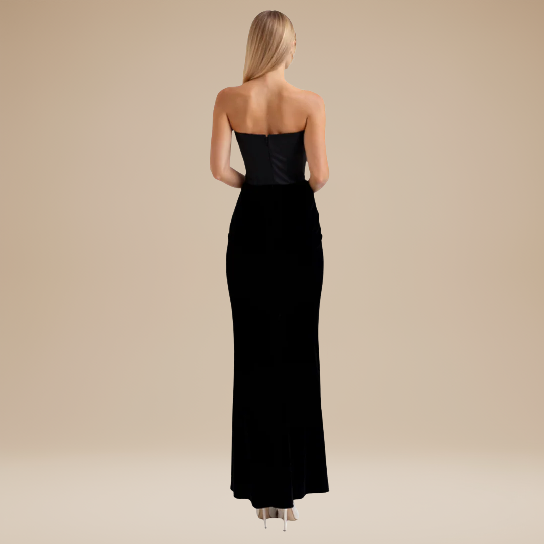Serena | Long Dress with Sweetheart Neckline