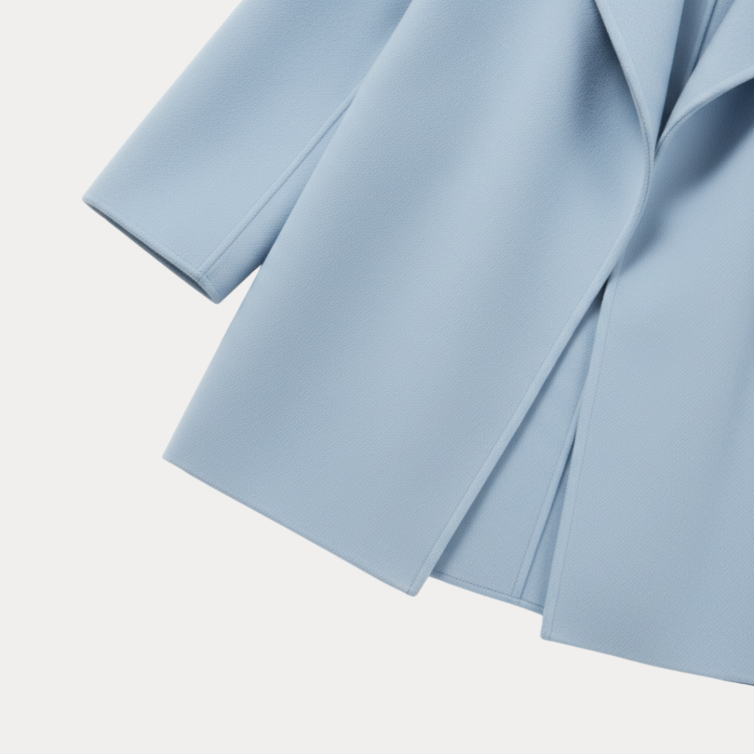 Cappotto Donna Strutturato con Revers Ampi